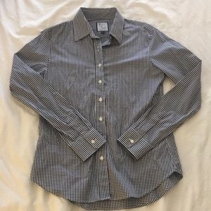 🚨final price alert! 🚨 The Shirt Navy Gingham button down